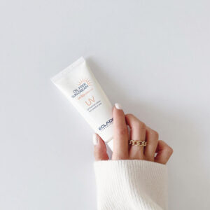 کرم ضد آفتاب فاقد چربی اکلادو +SPF 50